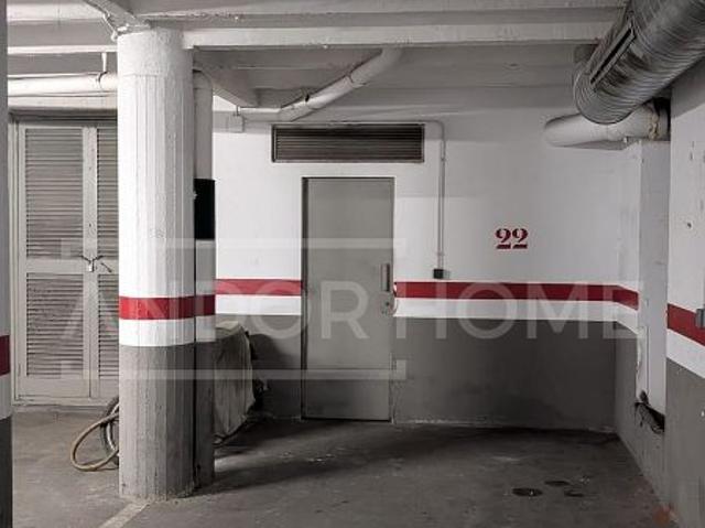 Garaje en venta en avenida De Roma, Barcelona, de 10 m² por 16.500