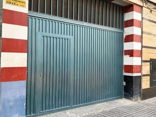 GARAJE EN VENTA EN AVENIDA JUAN XXIII
