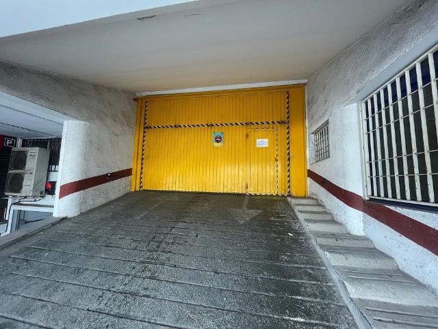 Garaje en venta en avenida Mossèn Jaume Soler, Calafell, de 12 m² por 18.000