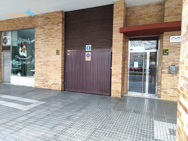 Garaje en venta en Badajoz, Huerta Rosales Valdepasillas