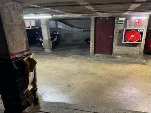 Garaje en Venta en Barcelona, Barcelona