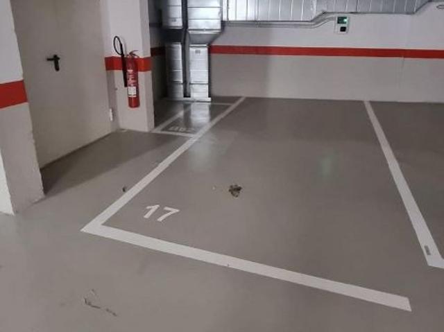 Garaje en venta en Barcelona, de 15 m² por 25.000