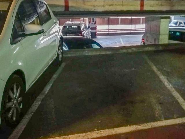 Garaje en venta en Barcelona, de 10 m² por 14.000