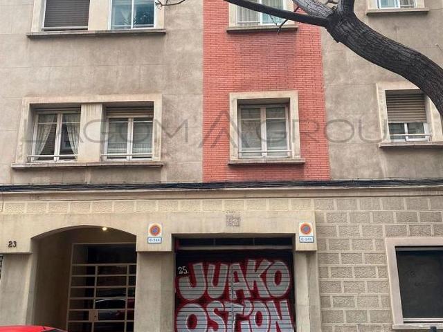 Garaje en venta en Barcelona, de 11 m² por 16.000