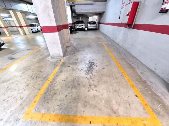 Garaje en venta en Barcelona, de 13 m² por 24.500