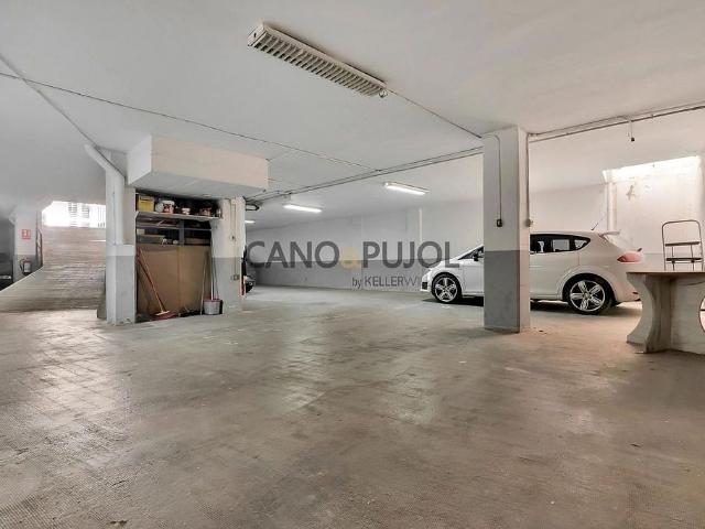 Garaje en venta en Barcelona, de 278 m² por 168.000