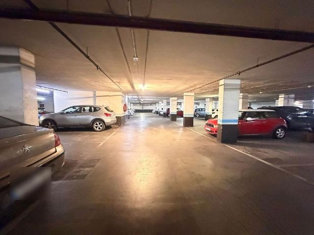 Garaje en venta en Barcelona, de 23 m² por 15.000