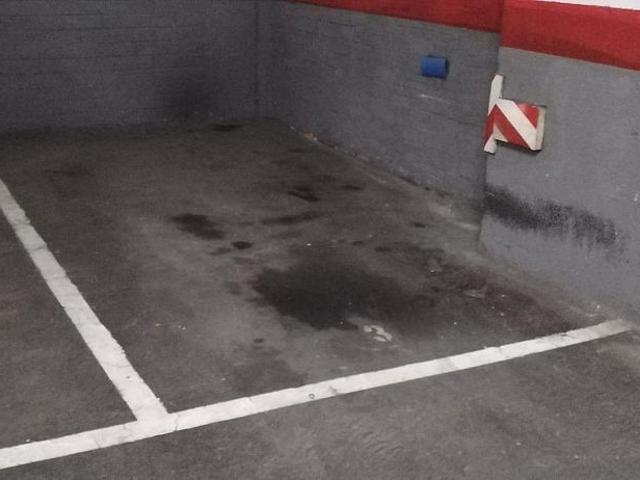 Garaje en venta en Barcelona, de 8 m² por 25.000