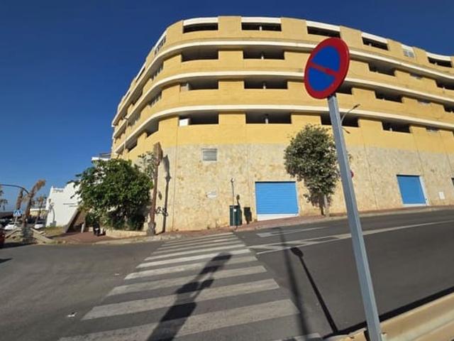 Garaje en venta en Benalmádena, Málaga Costa del Sol