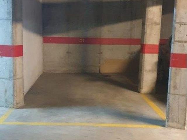 Garaje en venta en Bescanó, de 12 m² por 15.000