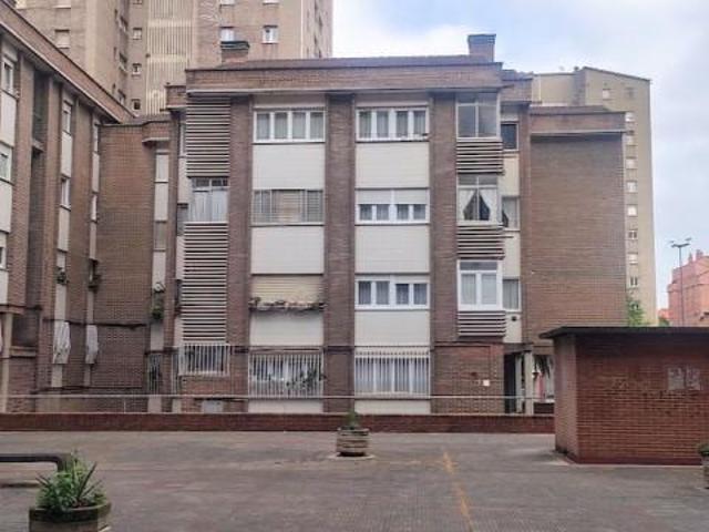 Garaje en venta en Gijón, Poligono