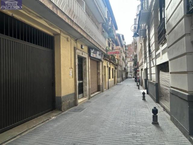 Garaje en venta en Granada, Centro