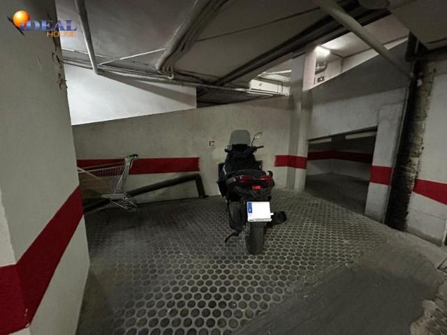 Garaje en venta en Granada, Granada