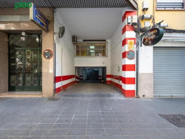 Garaje en venta en Granada, Recogidas