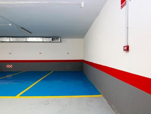 Garaje en venta en Granada, Recogidas