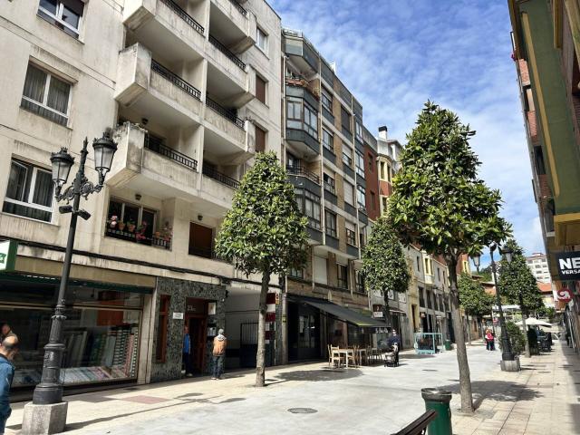 Garaje en venta en el centro de Oviedo