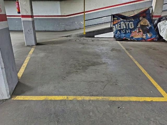 Garaje en venta en Hospitalet de Llobregat, L´, de 20 m² por 19.500