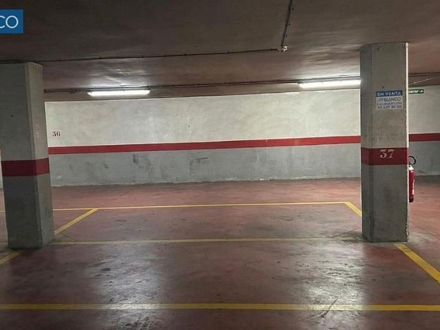 Garaje en venta en Hospitalet de Llobregat, L´, de 25 m² por 21.000
