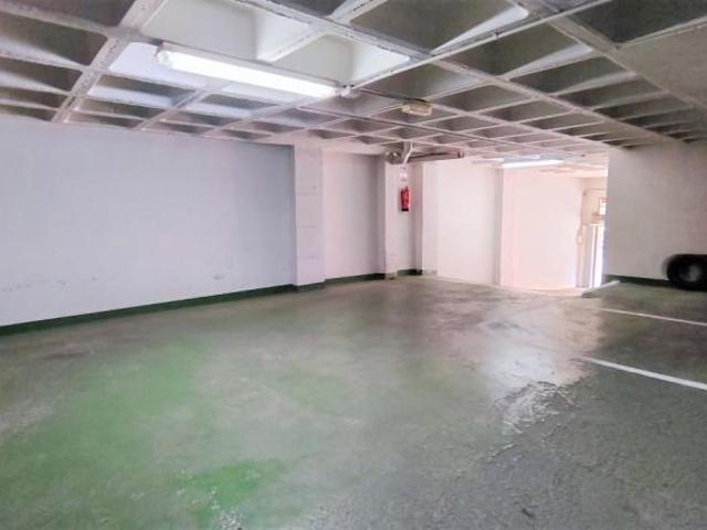 Garaje en venta en Oliva, Oliva