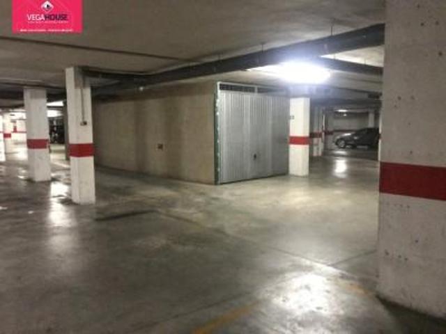 Garaje en venta en Orihuela, Barrio de la Ocarasa