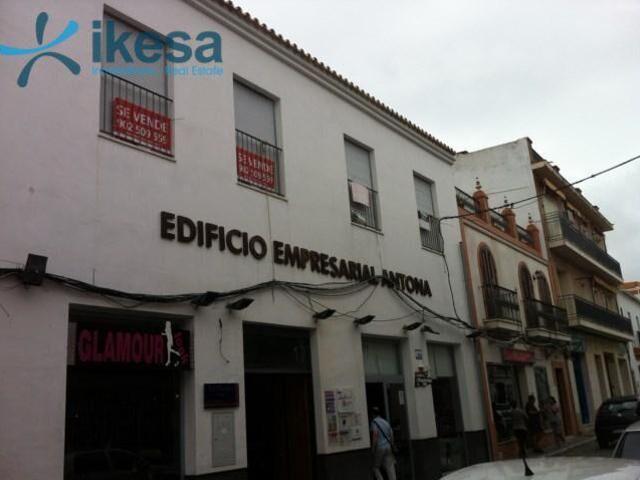 Garaje en venta en La Palma del Condado, Andalucia