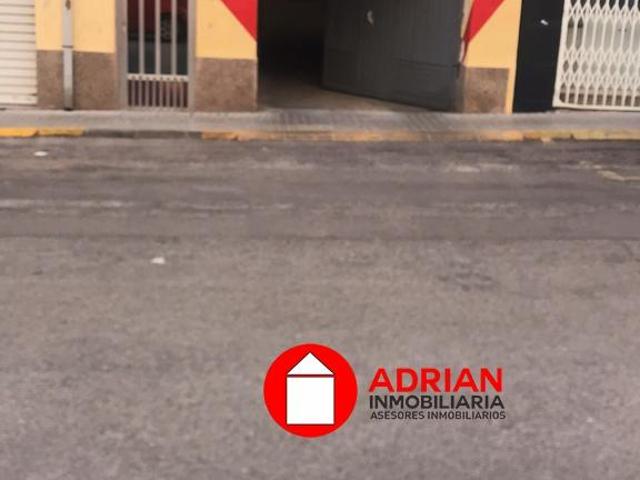 Garaje en venta en La Vall d'Uixó, Centro