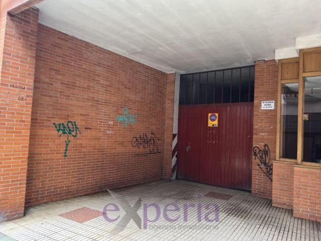 Garaje en venta en Langreo, La Felguera