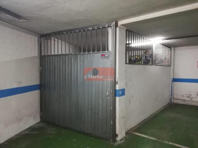 Garaje en venta en Lugo, Montero Ríos