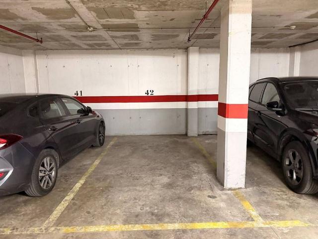 Garaje en venta en calle Vidal i Barraquer, Mollet del Vallès, de 11 m² por 16.000