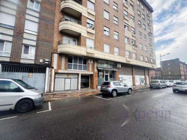 Garaje en venta en Mieres, Mieres