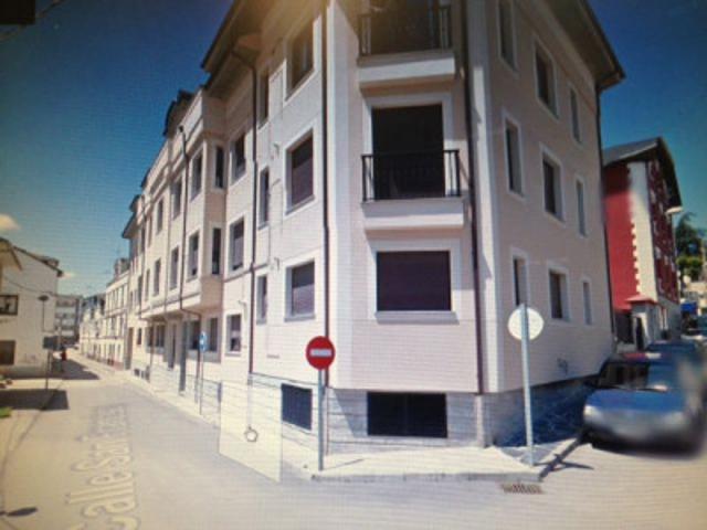 Garaje en venta en Navia, Centro
