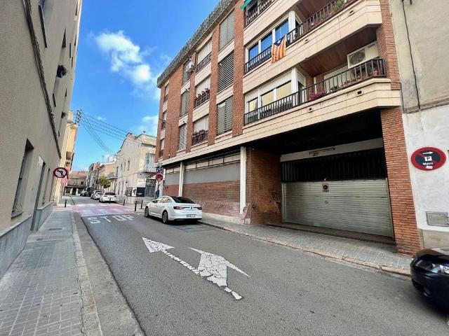 Garaje en venta en Sabadell, de 10 m² por 16.000