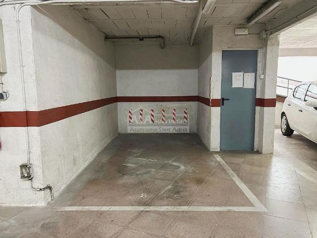Garaje en venta en Sant Adrià de Besos, de 11 m² por 19.500