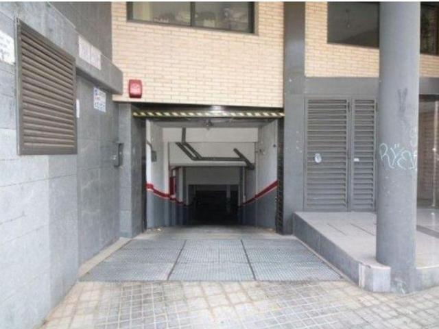 Garaje en Venta en Sant Boi de Llobregat, Barcelona