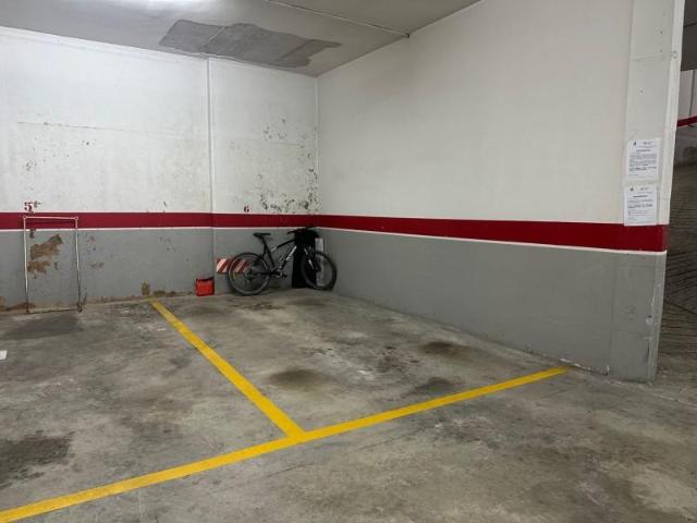 Garaje en venta en Sant Boi de Llobregat, Centre