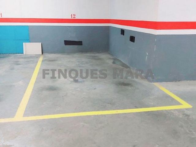 Garaje en venta en calle De Baldiri Deu i Priu, Sant Boi de Llobregat, de 13 m² por 17.000