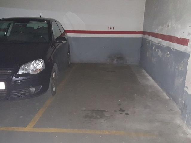Garaje en venta en Sant Boi de Llobregat, de 8 m² por 9.000