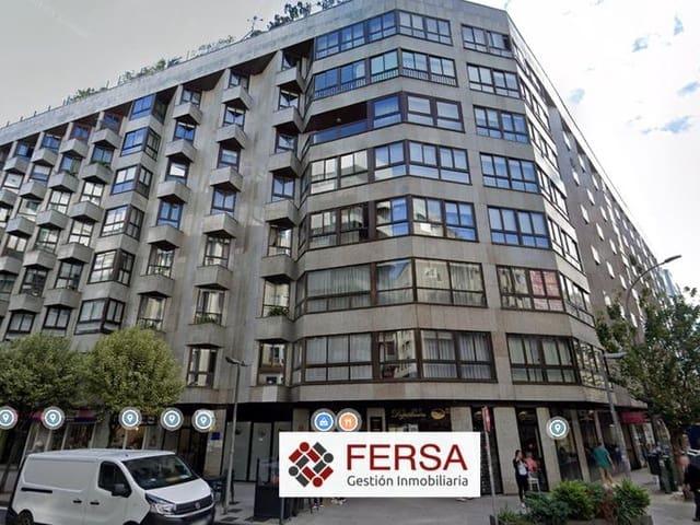 Garaje en venta en Santiago de Compostela, A Coruña