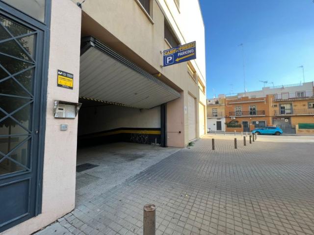 Garaje en venta en Sevilla, Amate Padre Pio Palmete