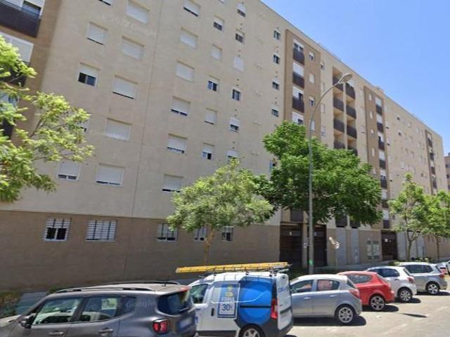 Garaje en venta en Sevilla, Emilio Lemos