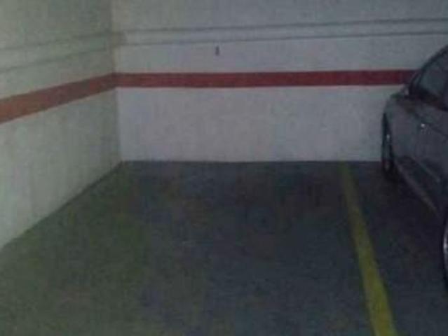Garaje en venta en Sevilla, Puerta Carmona Puerta Osario Amador de l