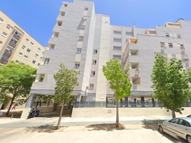 Garaje en venta en Sevilla, Sevilla Este
