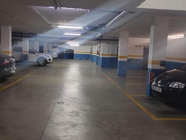 Garaje en venta en Sevilla, Sevilla