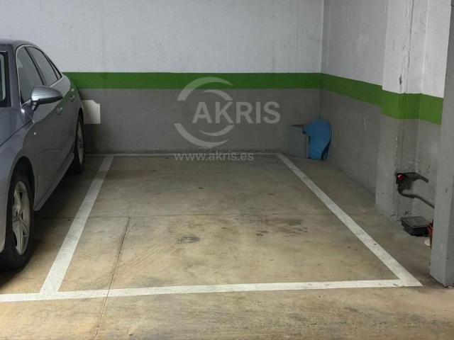 Garaje en venta en Parla