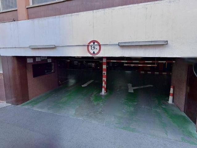 Garaje en venta en pasaje Dels Camps Elisis, Barcelona, de 23 m² por 49.000