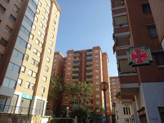 Garaje en venta en pasaje Riu Tordera, Badalona, de 11 m² por 21.500