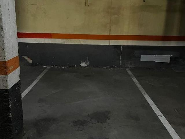 Garaje en venta en paseo De la Zona Franca, Barcelona, de 10 m² por 10.000
