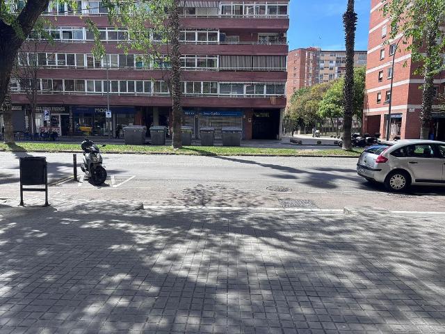 Garaje en venta en paseo De la Zona Franca, Barcelona, de 10 m² por 9.200