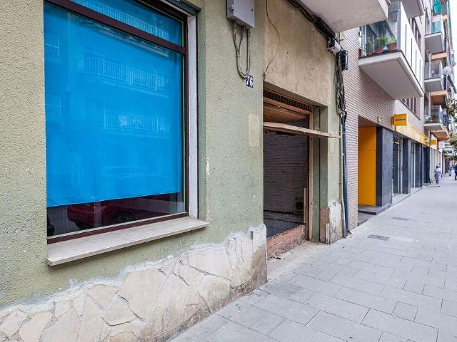 Garaje en venta en paseo Diputació, Pineda de Mar, de 283 m² por 105.000