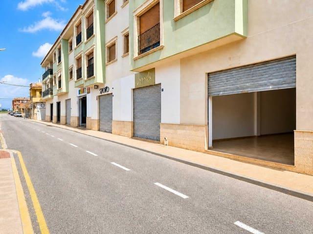 Garaje en venta en Pinoso, Alicante